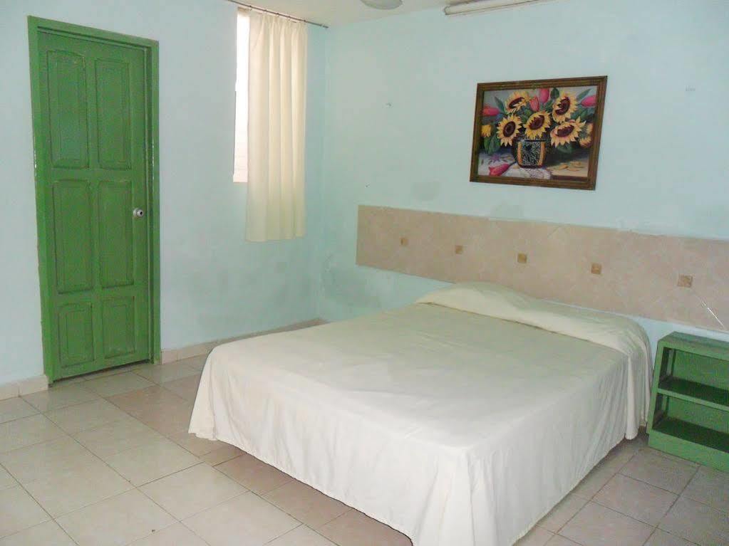 Hotel Aventura Mérida Eksteriør billede